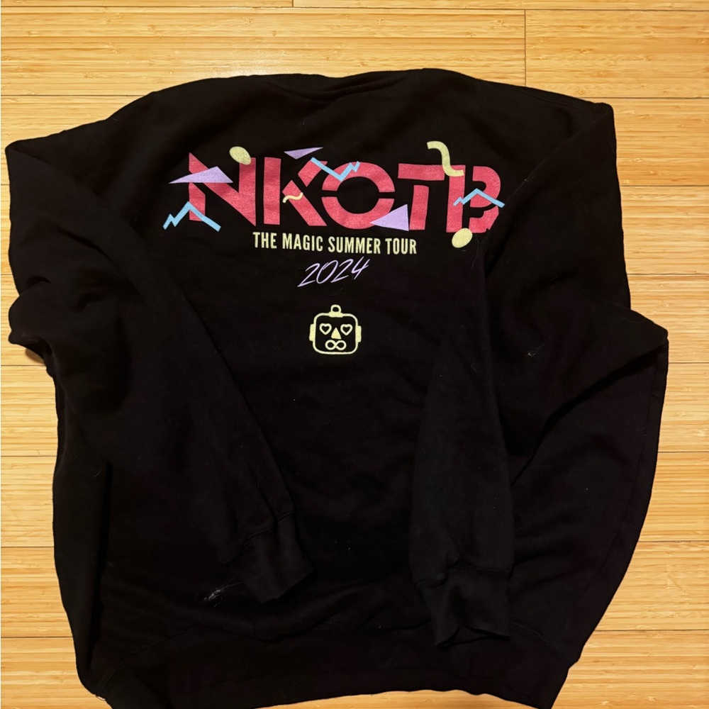 NKOTB Magic Summer Tour *VIP Exclusive* crew neck. Bought this past Summer.